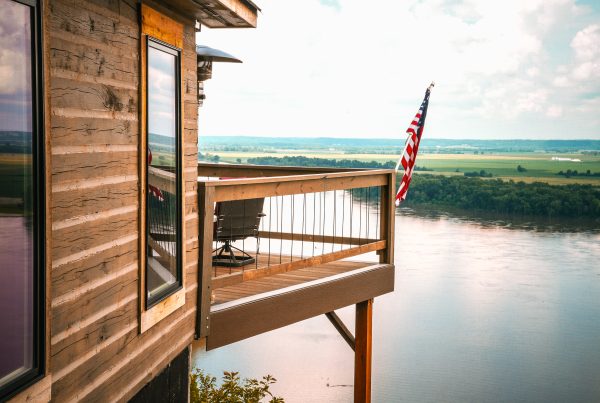 Log home on a bluff overlooking a river
